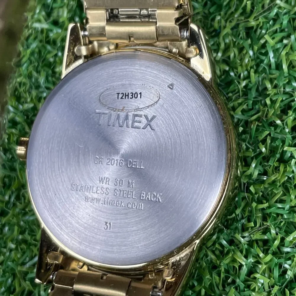 Timex Mens Easy Reader Day-Date 35mm Expansion Band Casual Watch T2H301